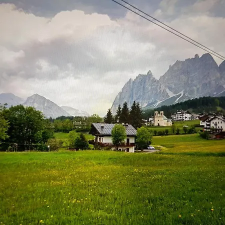 Corinntia Monatgi Cortina d'Ampezzo