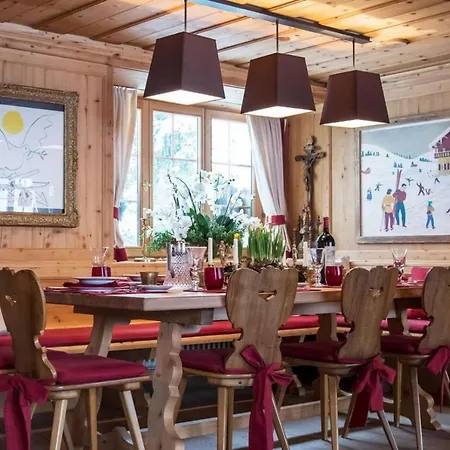 Hostel Corinntia Monatgi Cortina d'Ampezzo